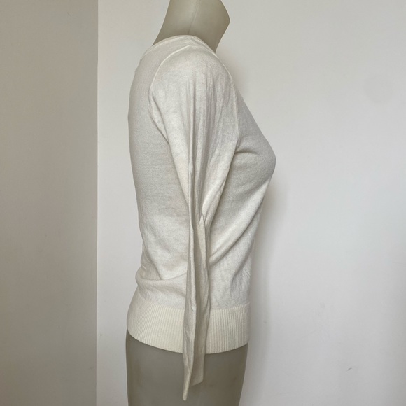 EUC Hollister Sweater Size Large (Juniors) White/Ivory - Picture 5 of 8